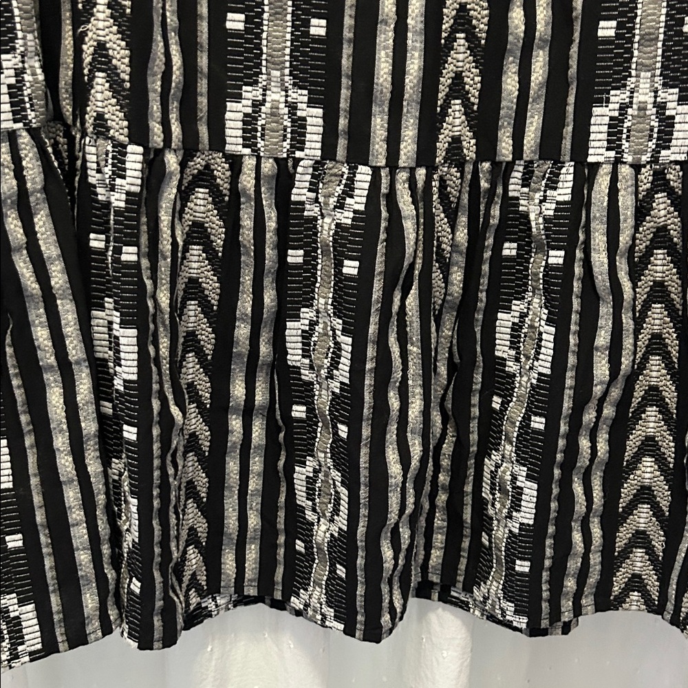 Chico's Black/White Aztec 3/4 Sleeve Tiered Dress Women’s Large - Picture 7 of 16